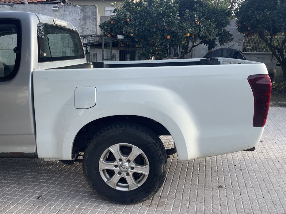 Caixa metal isuzu d max