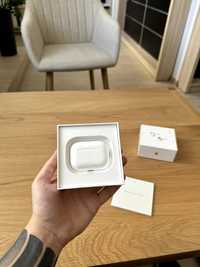 Як нові! Apple AirPods Pro 2 with MagSafe Charging Case (USB‑C)