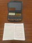 Calculadora e tradutora de bolso com databank
