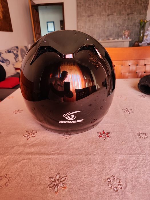 Capacete marca Drenaline