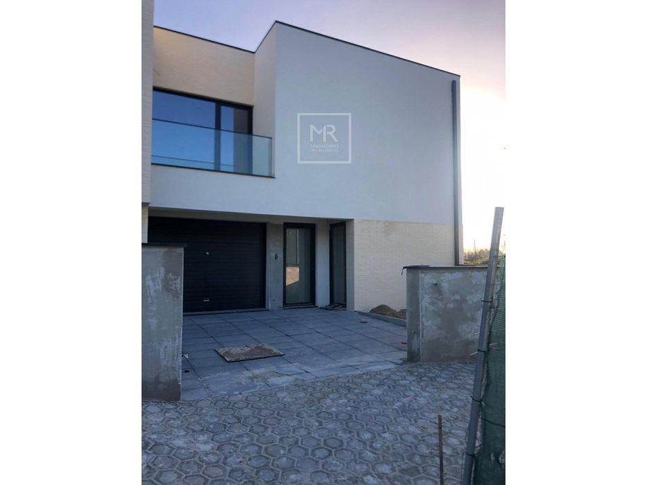 Moradia em Banda T4 Venda em Arcos e Mogofores,Anadia