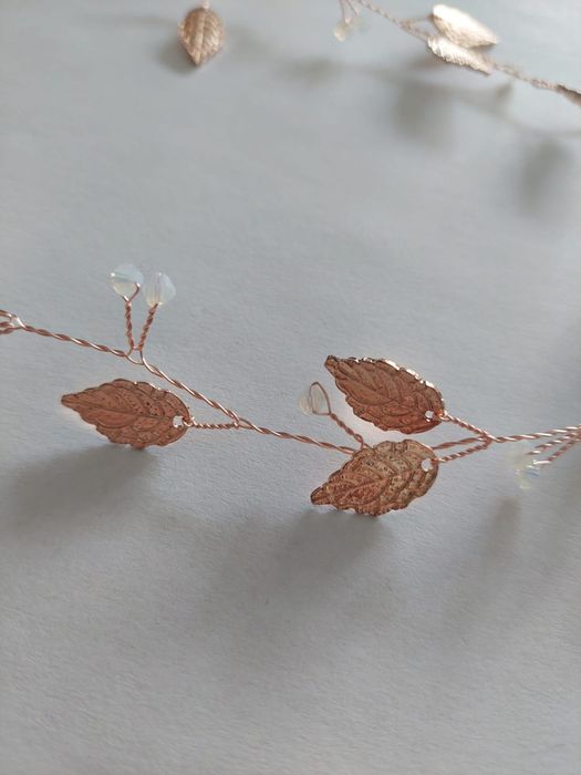 Metalowa ozdoba do włosów w kolorze różowego złota