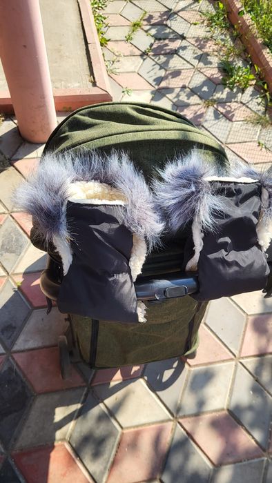 Прогулянкова коляска Bambi M 4249-2, темно-зелена 

Матеріал ра