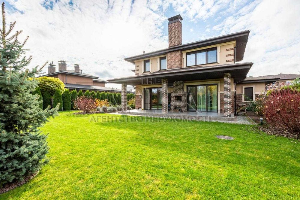 Продаж нового будинку в с. Ходосіївка, котеджне містечко «Вітаград»