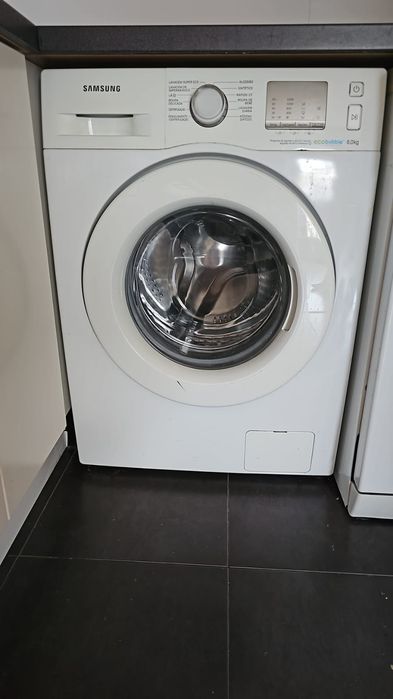 Máquina de lavar roupa Samsung
