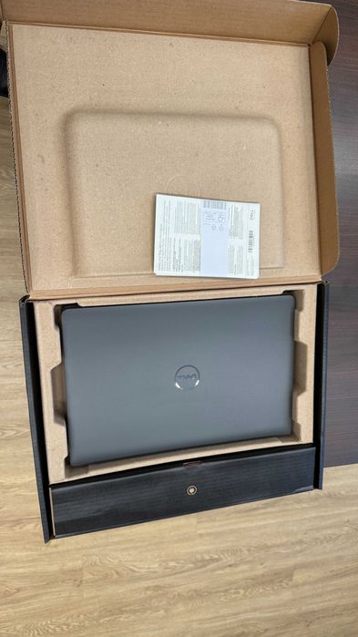 Laptop Dell Latitude 3550 i5-1345U 16GB 512GB W11PEdu