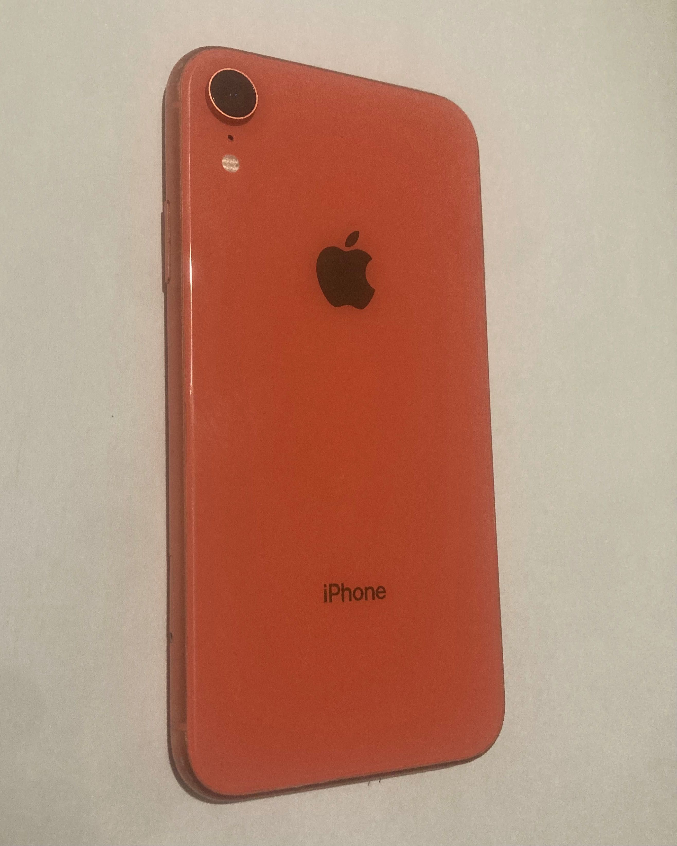 iPhone Xr 128 Гб, coral, неверлок. Айфон