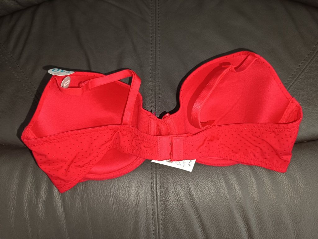 Biustonosz Secret Possession 85 D