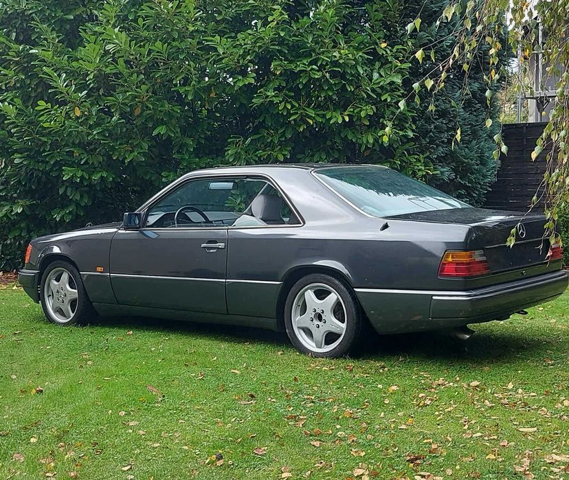 (auto aktualnie ZAREZERWOWANE) MERCEDESA E KLASA w124 coupe 3.0