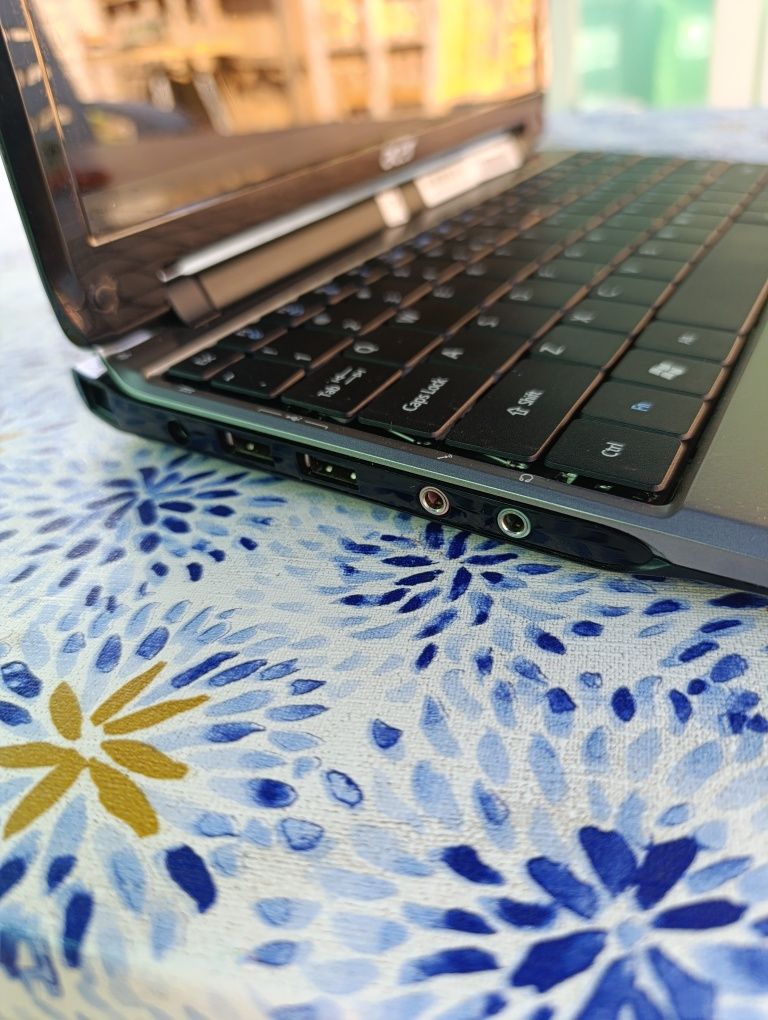 Laptop Acer one 1