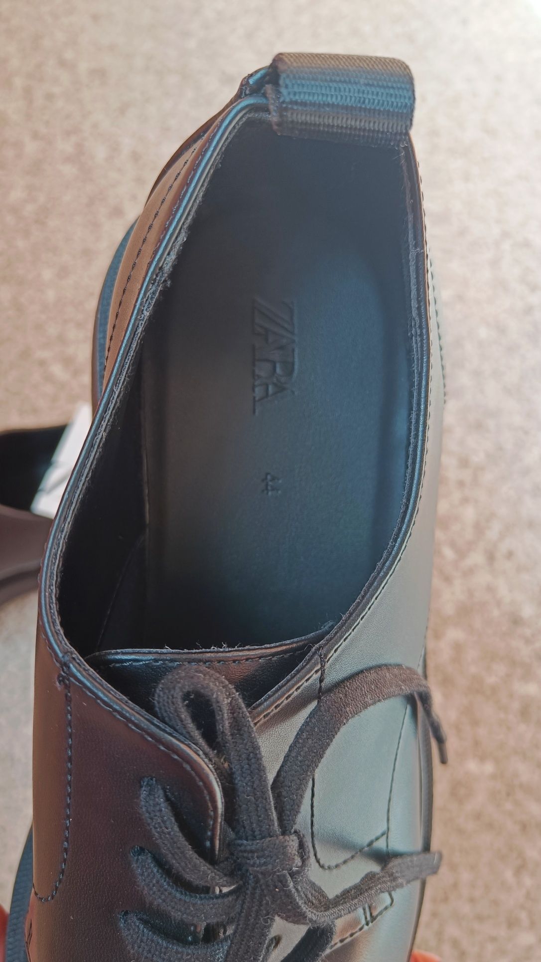 Базові туфлі - дербі 44р zara man