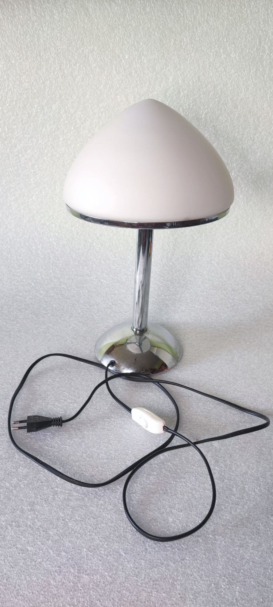 Lampa stołowa gabinetowa stojąca lampka nocna