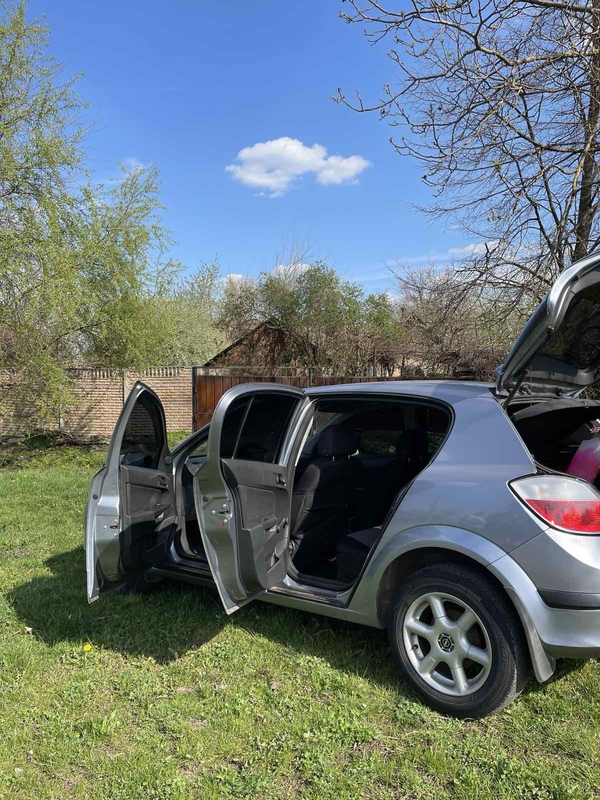 Продам Opel Astra H  1.6 газ/бензин