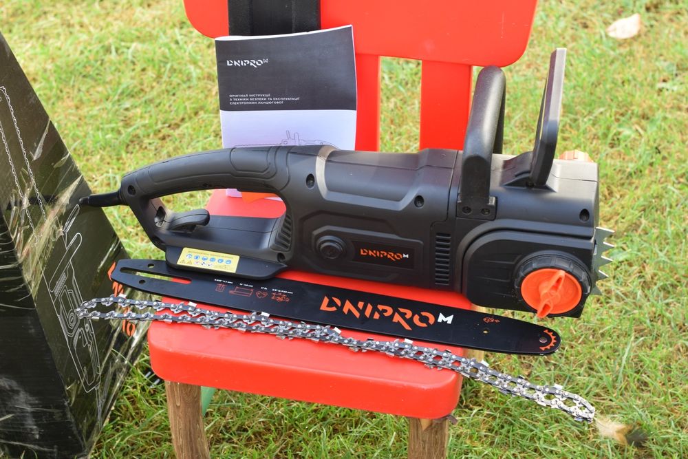 Електропила ланцюгова Dnipro-M DSE-24DS