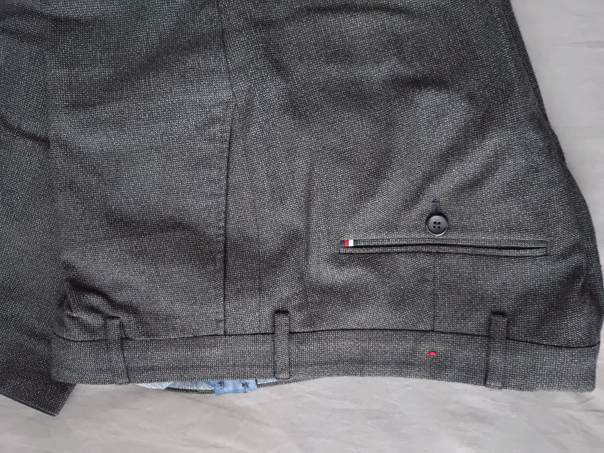 Spodnie męskie  Tommy Hilfiger szare 46