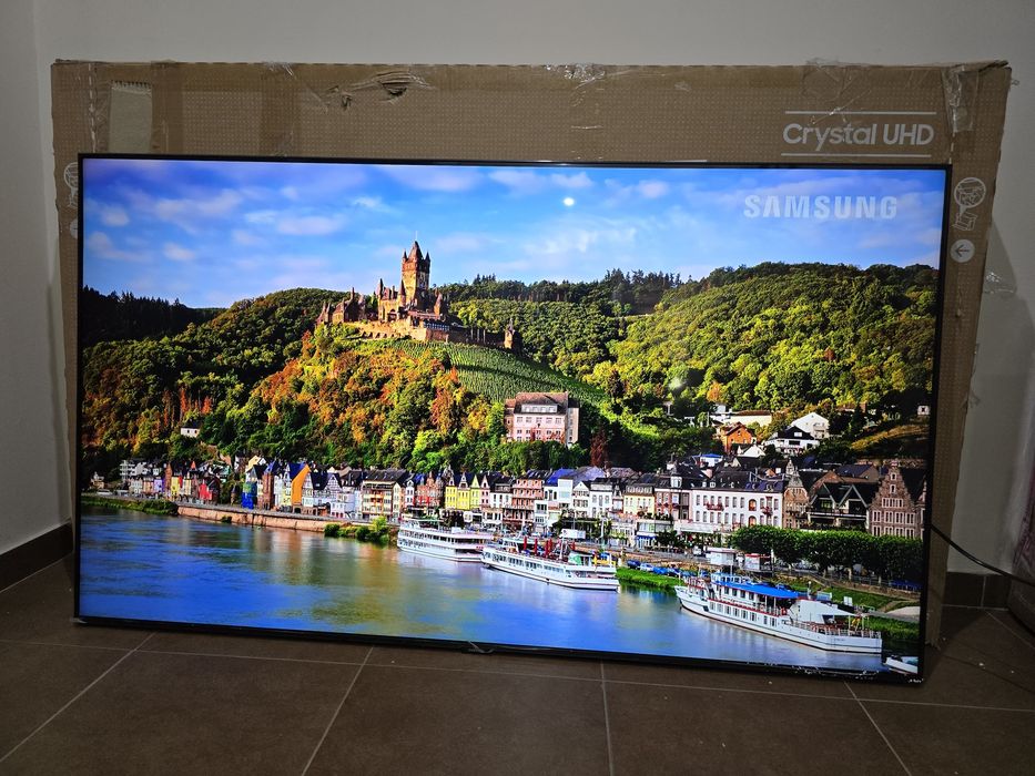 Telewizor marki Samsung 55 cali 4K NOWY Smart tv, wifi,YouTube,Netflix