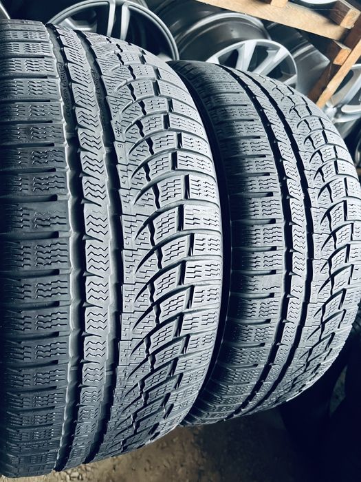 Шини Резина Зимові 23Рік 235 40 19 Nokian WR A4  2шт