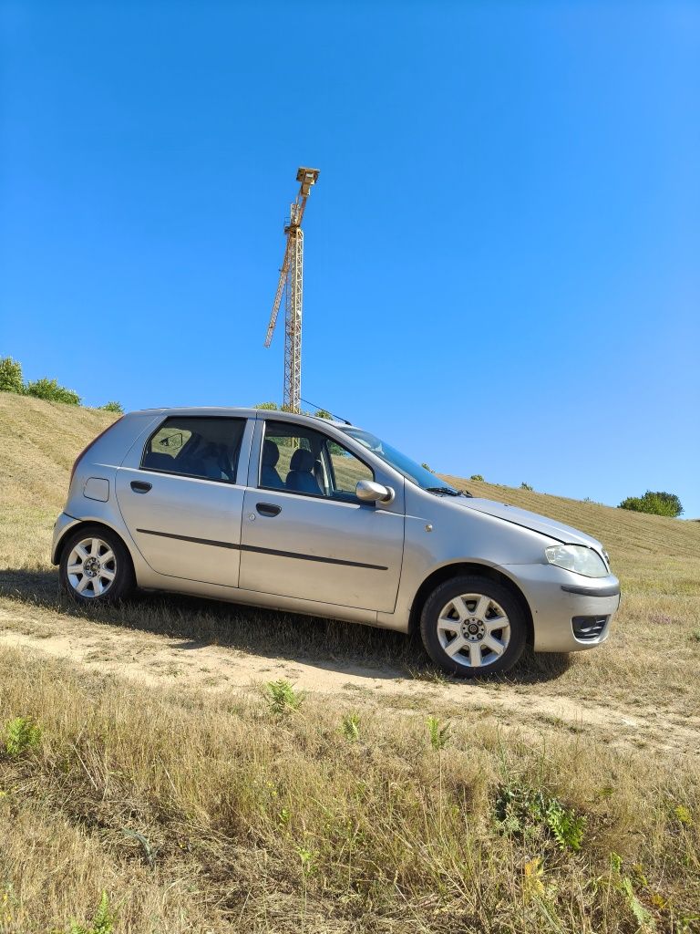 Fiat Punto diesel 5 lugares