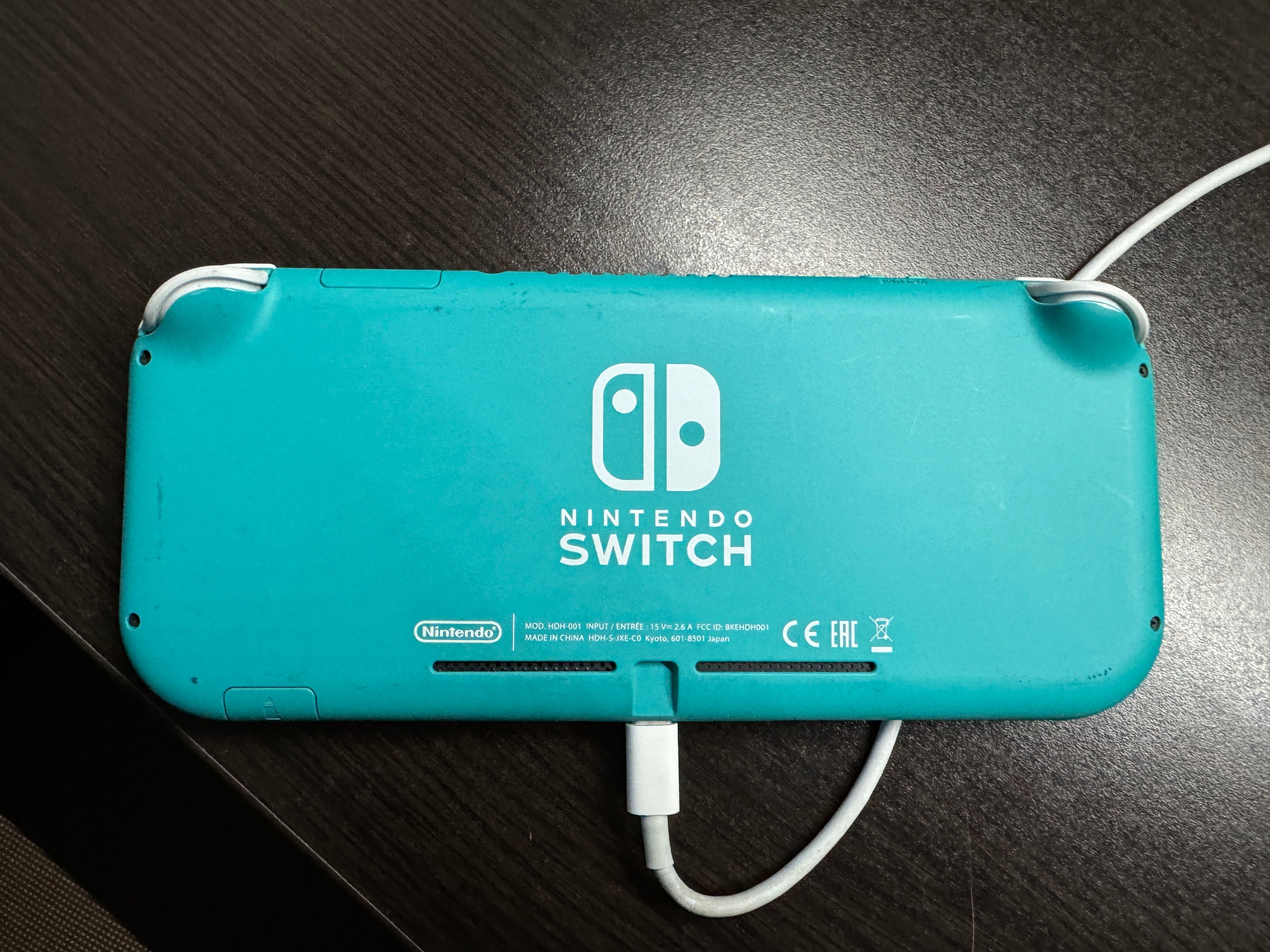 Nintendo Switch Lite Green + pokrowiec
