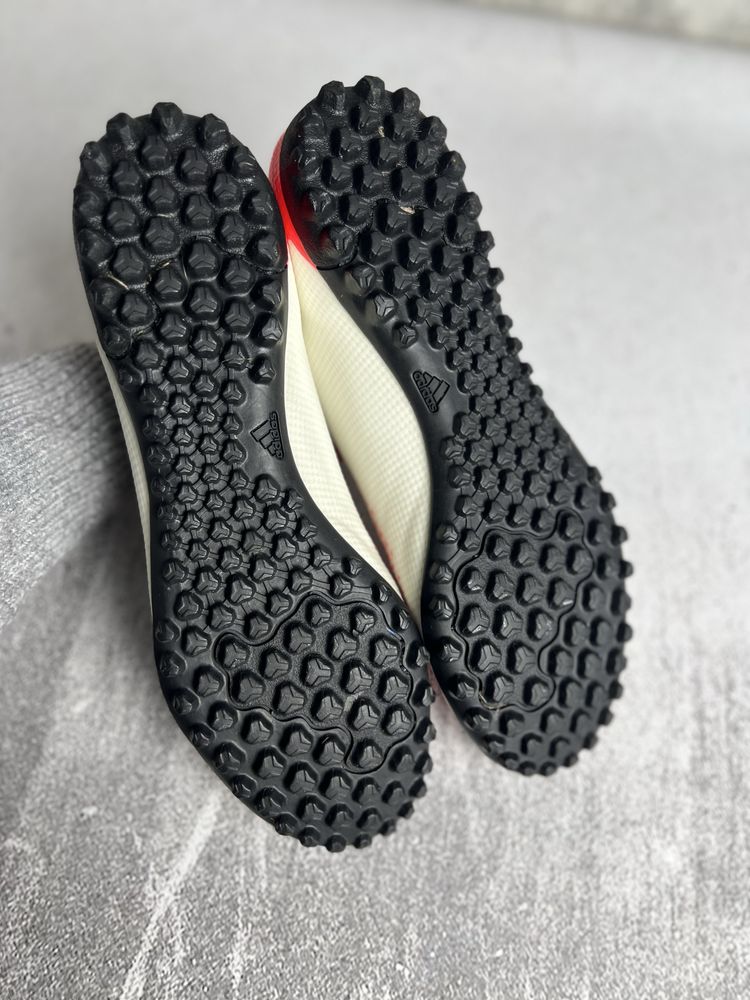 Сороконіжки чоловічі Adidas Predator 20.4 TF 45(29)