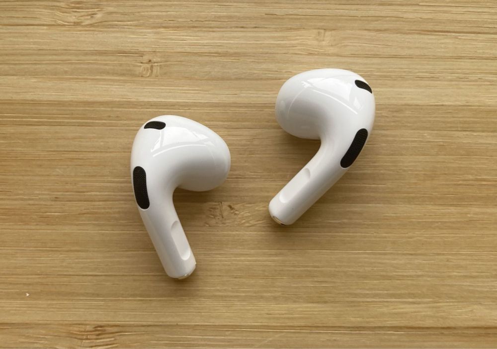Lewa lub prawa sluchawka Airpods 3 Stan idealny