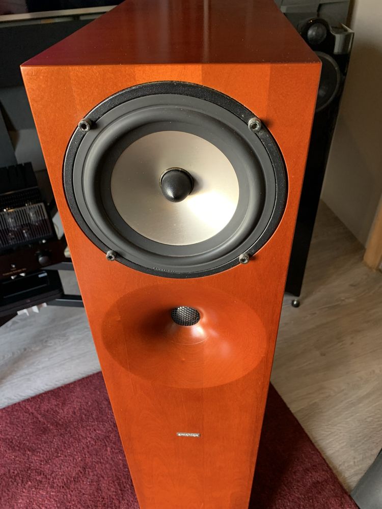 Amphion xenon 2 colunas