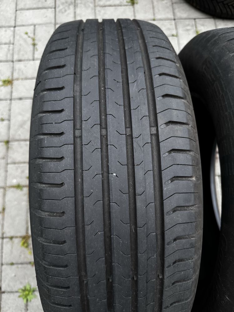 Opony letnie  215/65R17