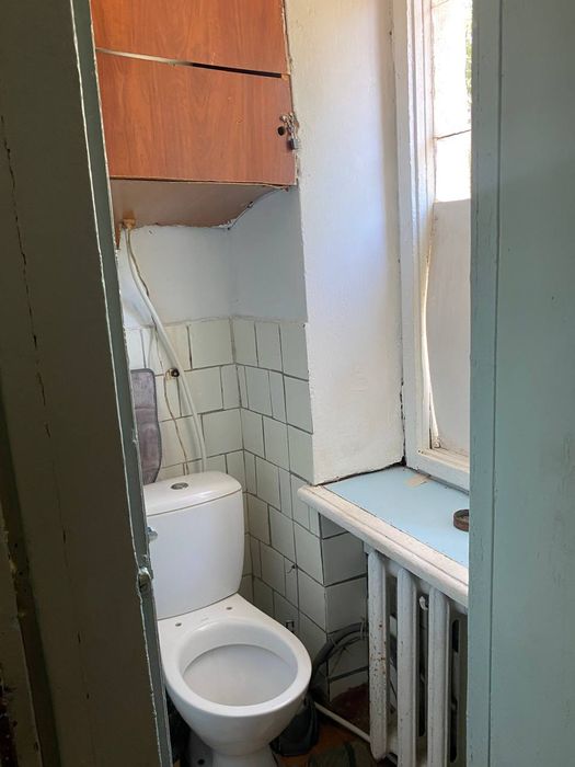 Продам комнату в коммуне.