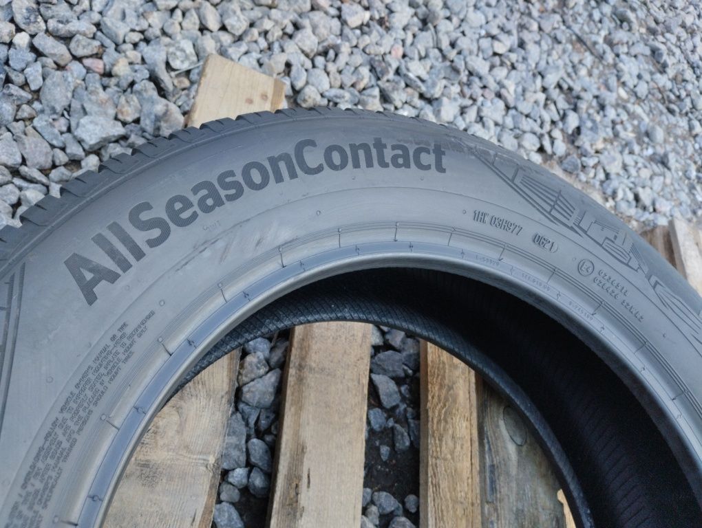 215/60/17 continental all seasons contact