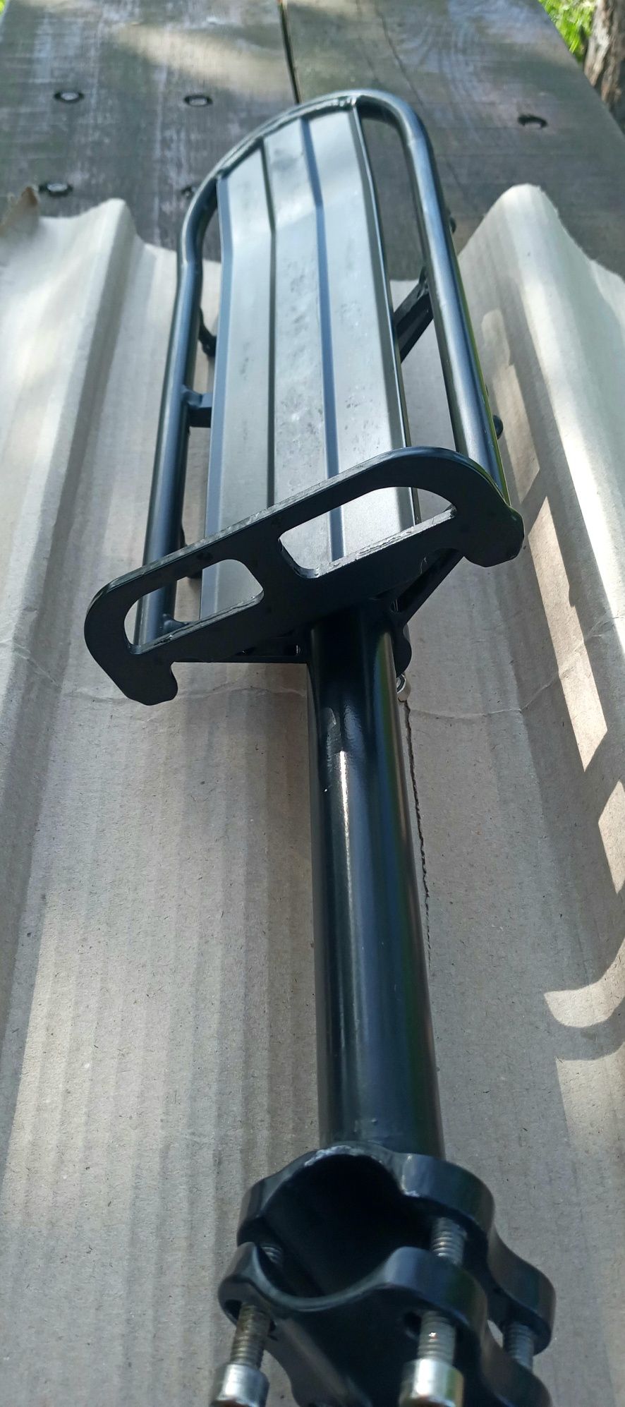 Консольний багажник на підседільний штир для велосипеда.