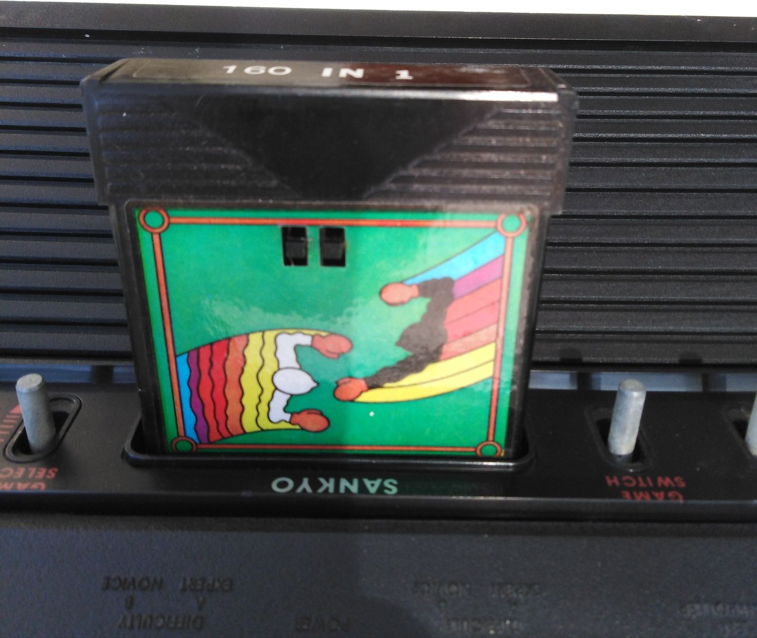 Consola SANKYO / 64 jogos