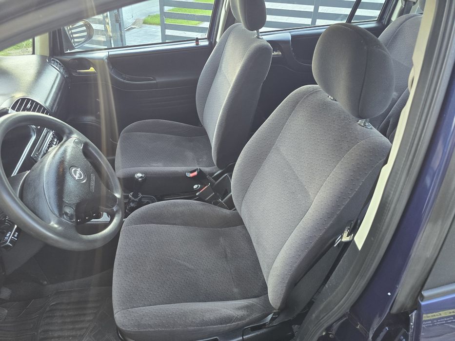 Zafira/Benzynka/7miejsc/Hak/Zarejstrowana