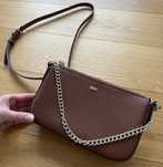 Mala torebka camelowa DKNY