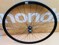 Koło Przednie 29 NEWMEN Performance SHIMANO DEORE M6010 ROSE CL 100x15