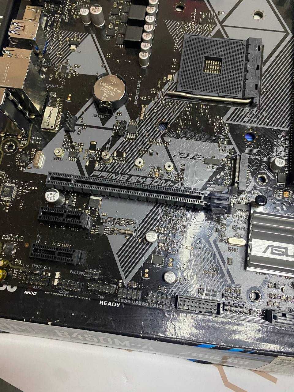 Материнська плата ASUS Prime B450M-A AM4