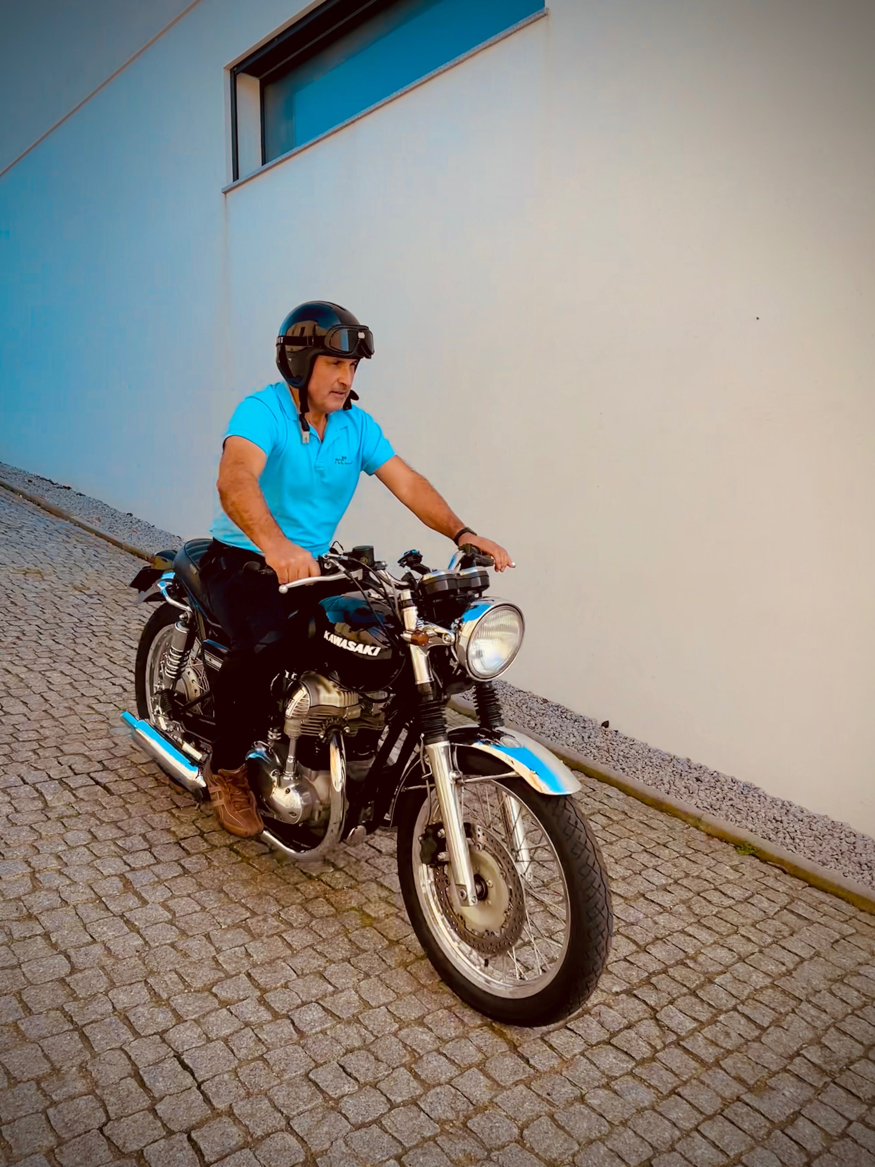 Kawasaki W650 (retro)
