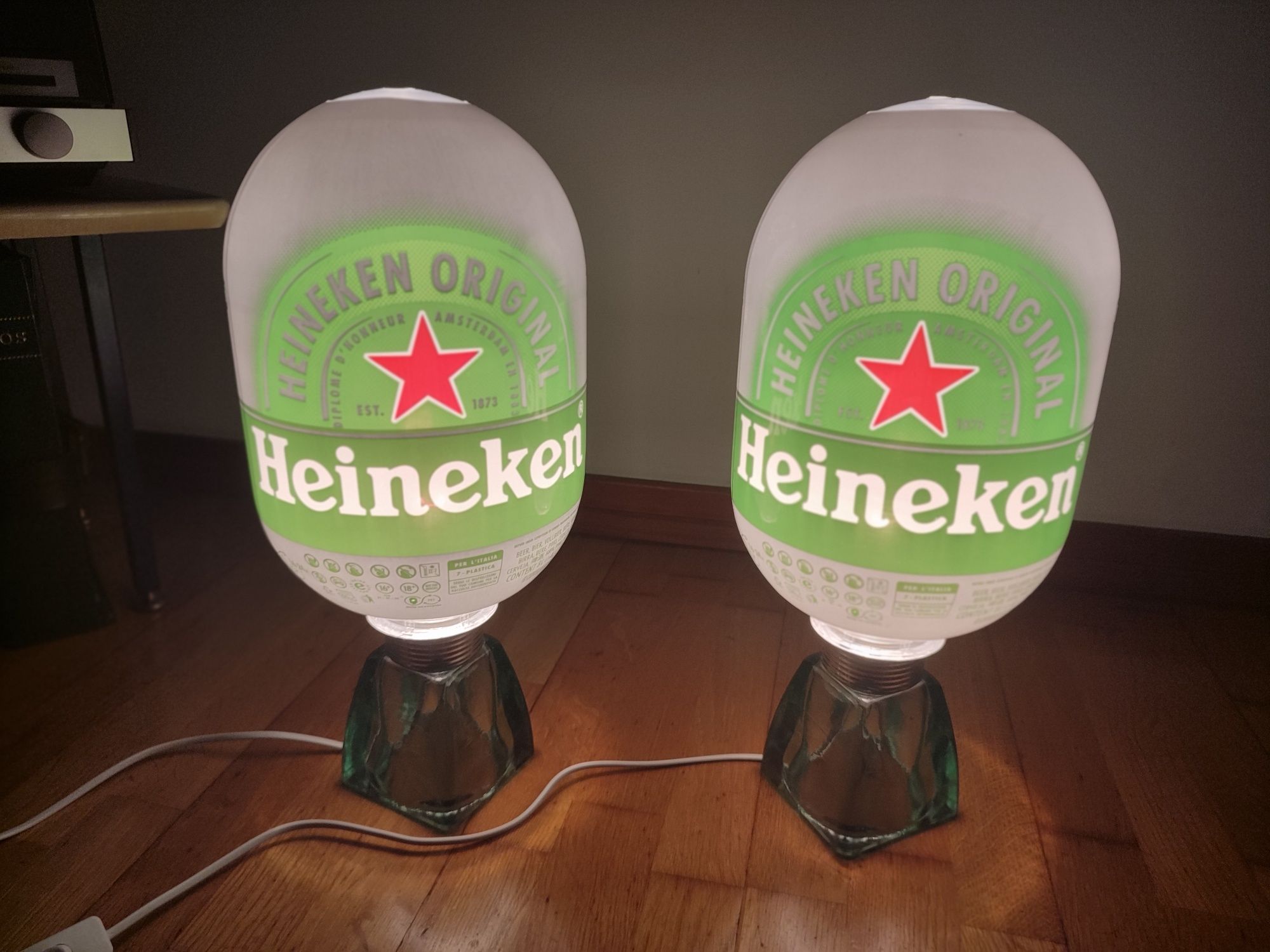 Candeeiros/ reclamos cerveja Heineken