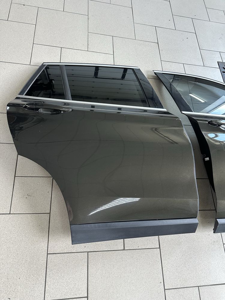 BMW X1 f48 двері праві колір c07/8 бмв х1 ф48 дверка ц07/8