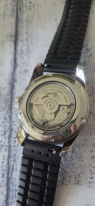 Zegarek Seiko - zmienny pasek
