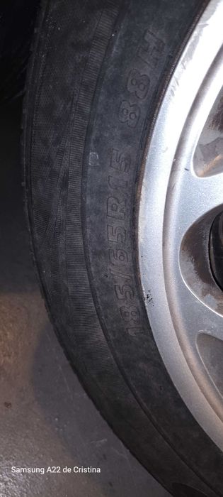 4 Pneus + 4 jantes 185/65R15