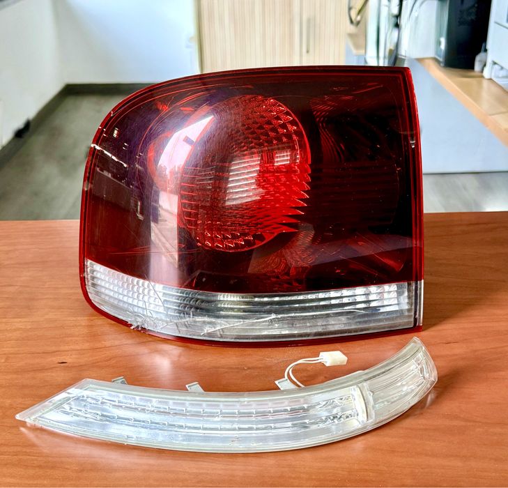 Farolim + pisca do espelho VW Touareg 2008