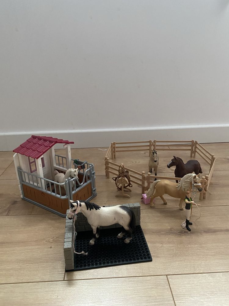 Zestaw schleich.