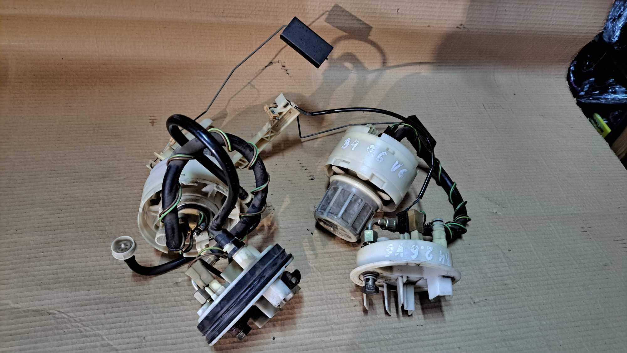 Pompa paliwa kosz pływak Audi 80 B4 2.6 V6