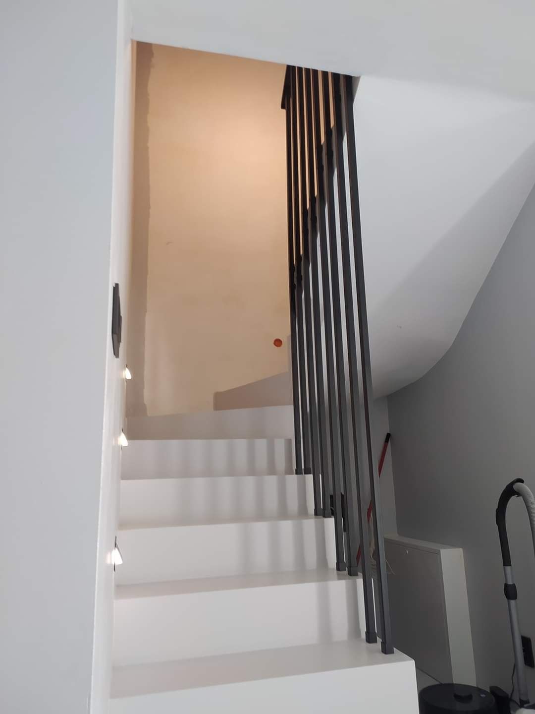 Balustrady, ogrodzenia, bramy, ścianki loftowe