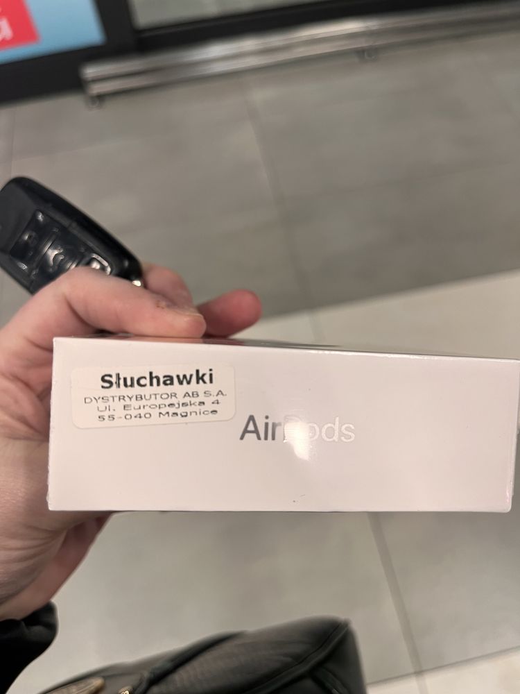 Airpods apple sluchawki