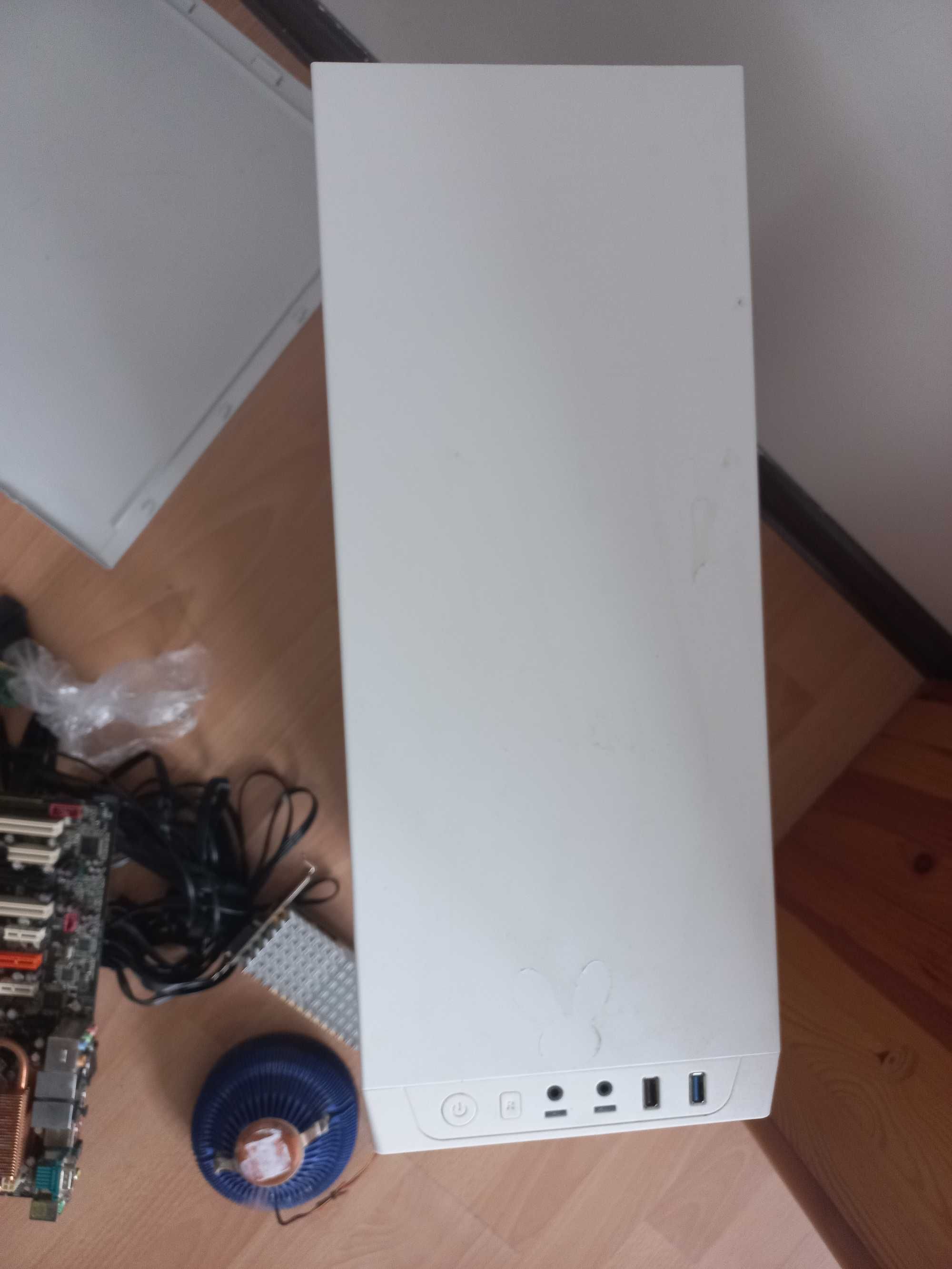 Obudowa komputerowa Bitfenix Neos