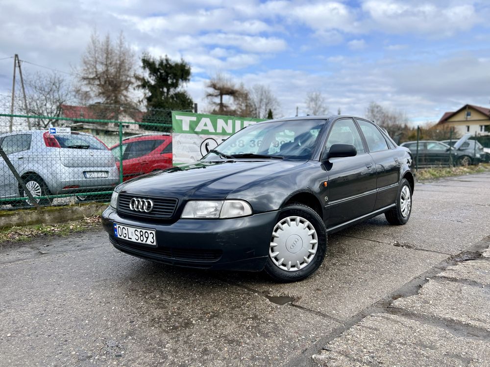 Audi A4 B5 1.6 benzyna