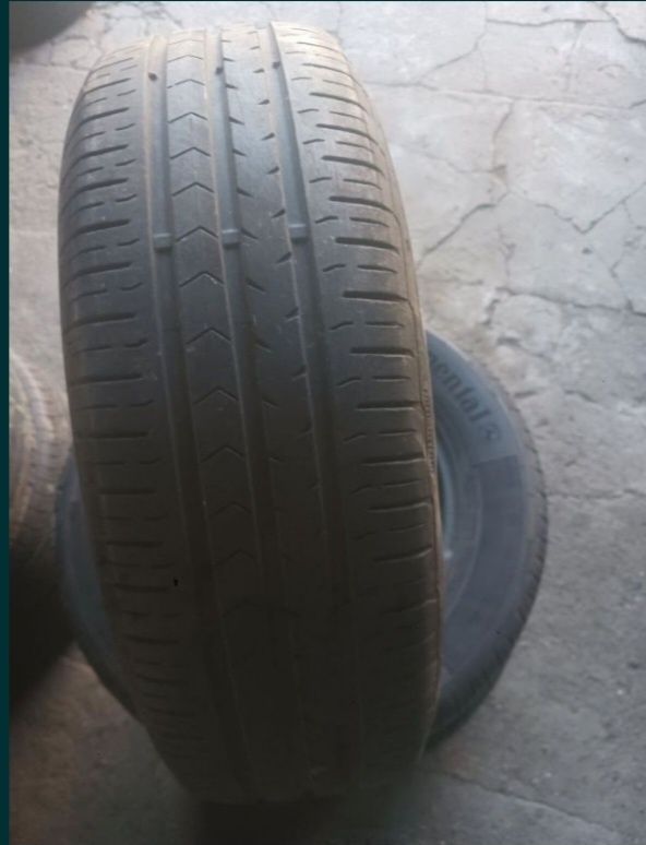 195/65 R15 Continental rok 19 bieżnik 5mm