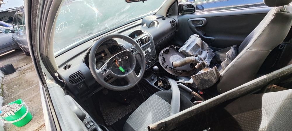 Opel Corsa TUDO POR 100€