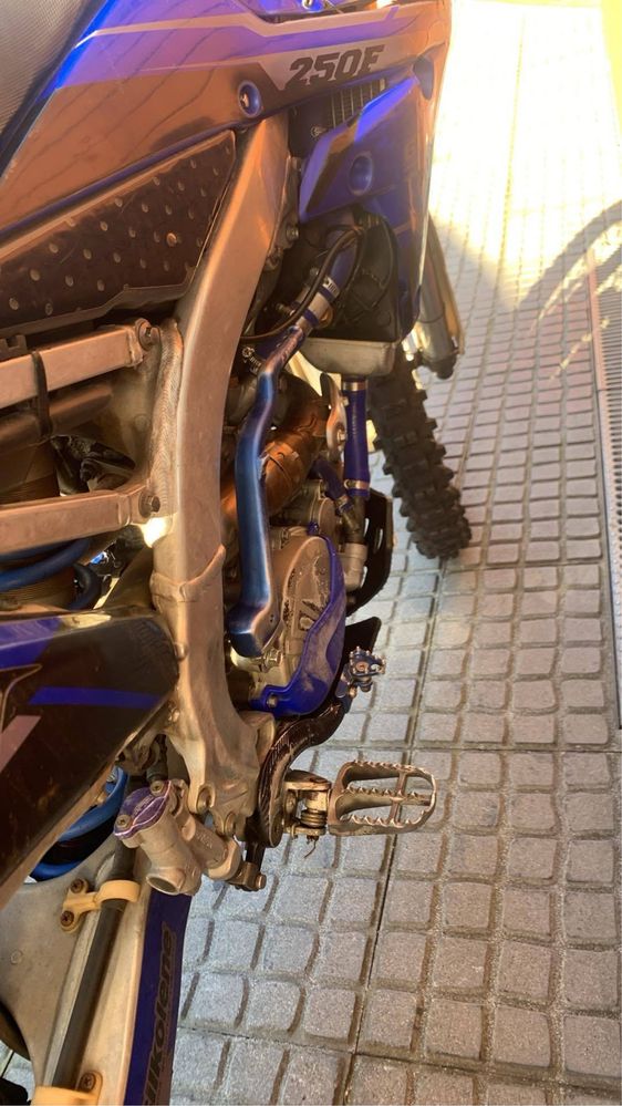 Vendo ou troco YZF 250 de 2017